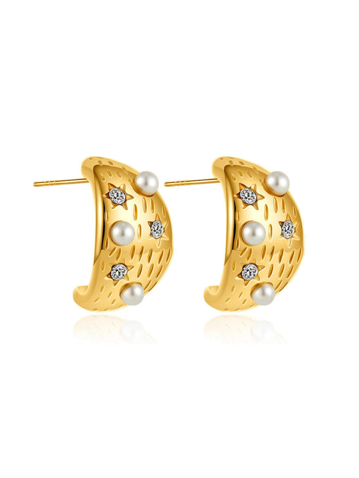 Aelina Earring luxury 18K gold‑plated stainless steel by Shine With Me, front view with pearl and cubic zirconia detailing.