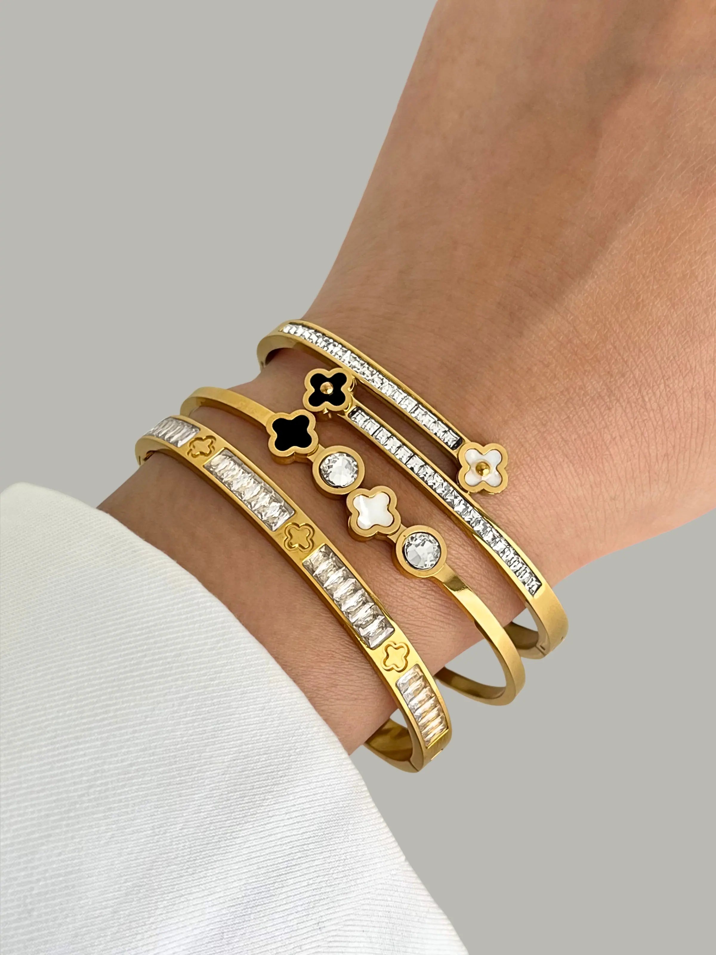 Arya Clover Bangle