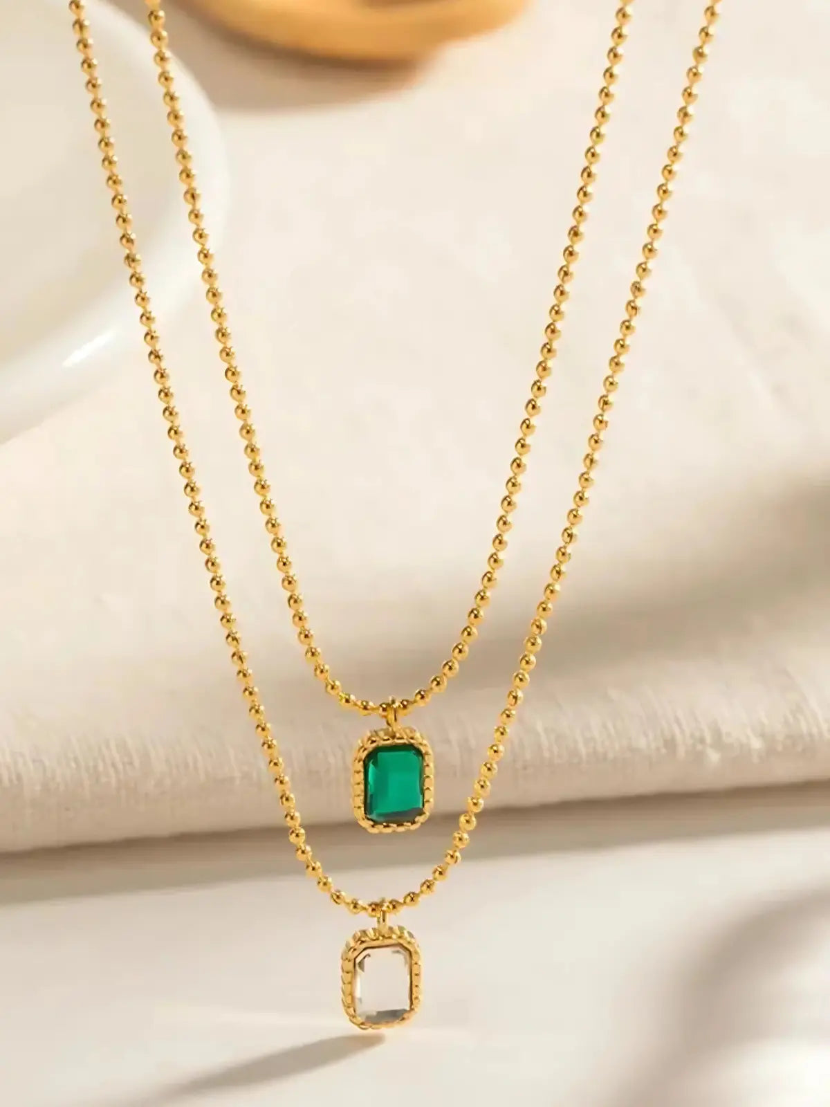 EMILY CHAIN