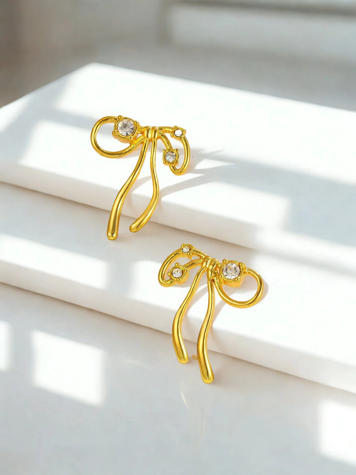 Elora Bow Earring