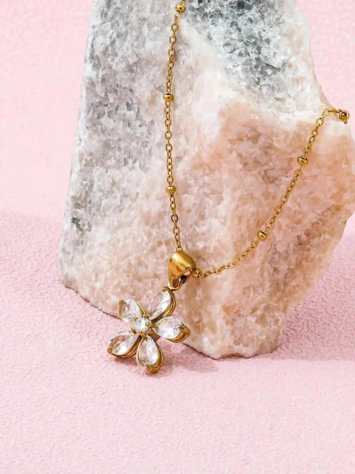 Solea Necklace