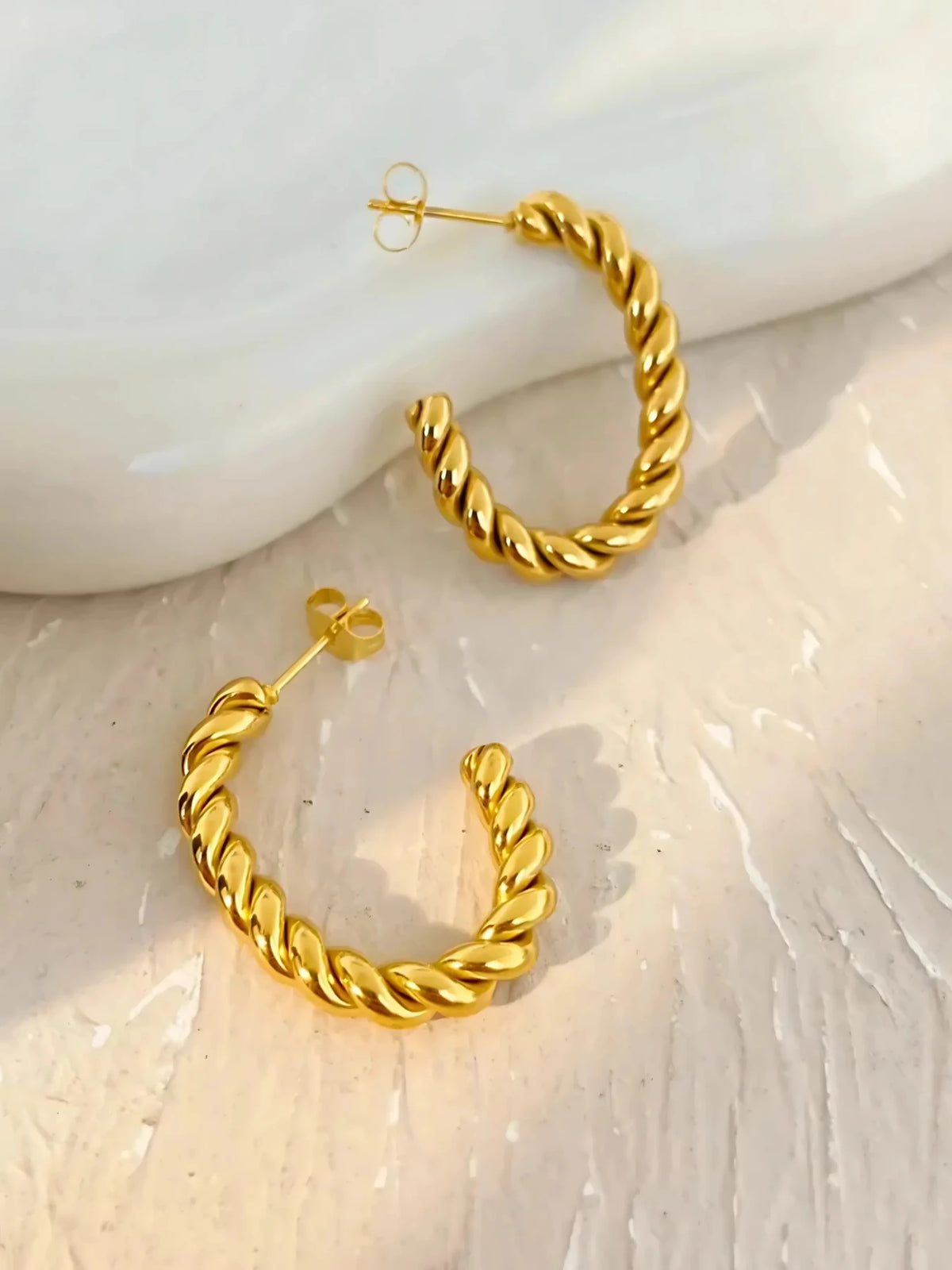 Helen Hoop Earring