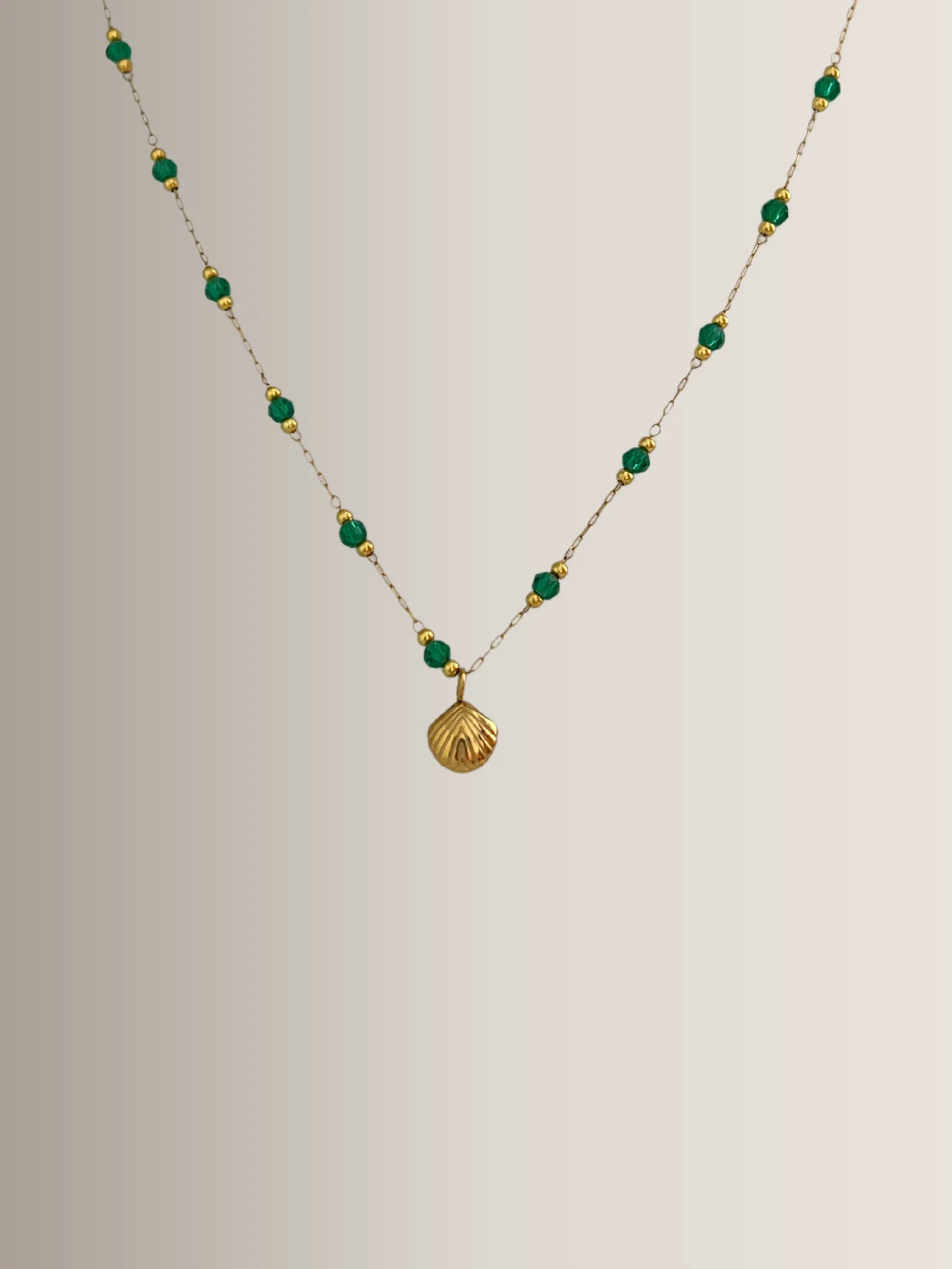 Shell Bloom Necklace