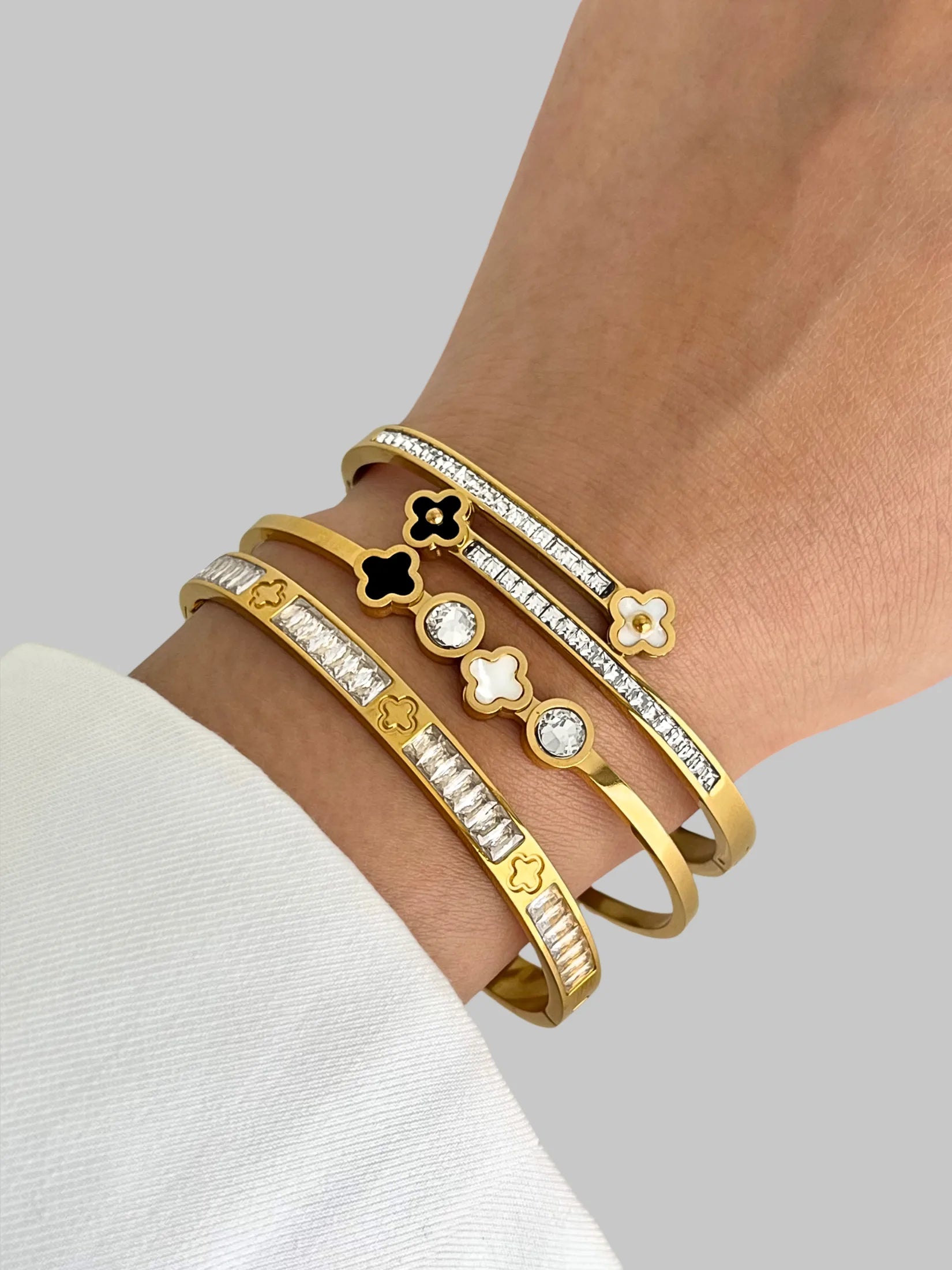 Arya Clover Bangle