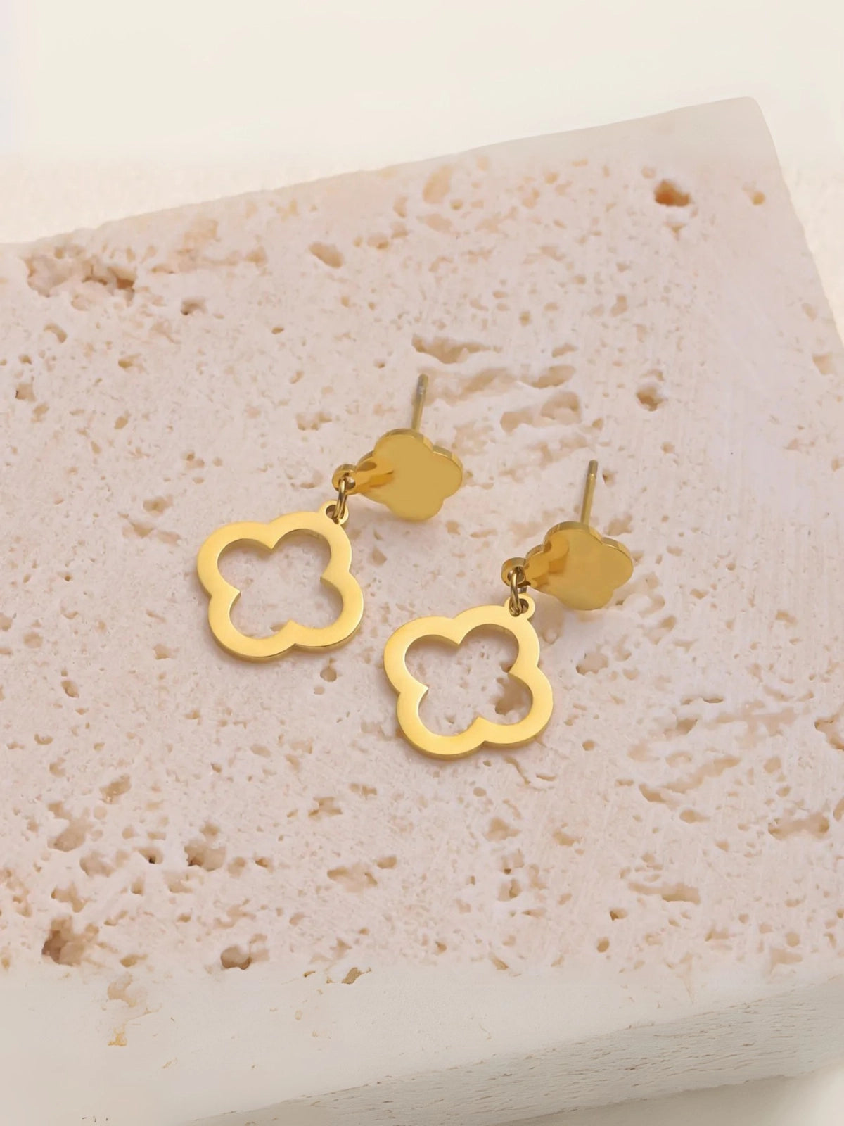 Clover Earring – Gold-Clover Earring by Shine With Me displayed in both Gold and Silver variants — 18K gold‑plated stainless steel with clover motif, ready for gifting