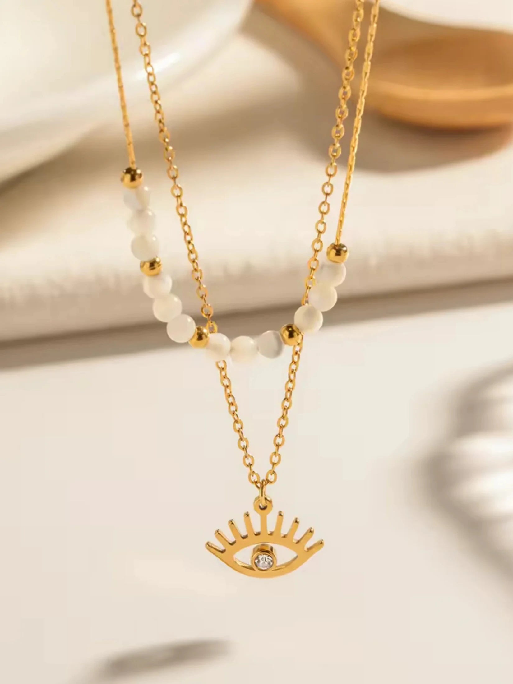 Lume Eye Necklace