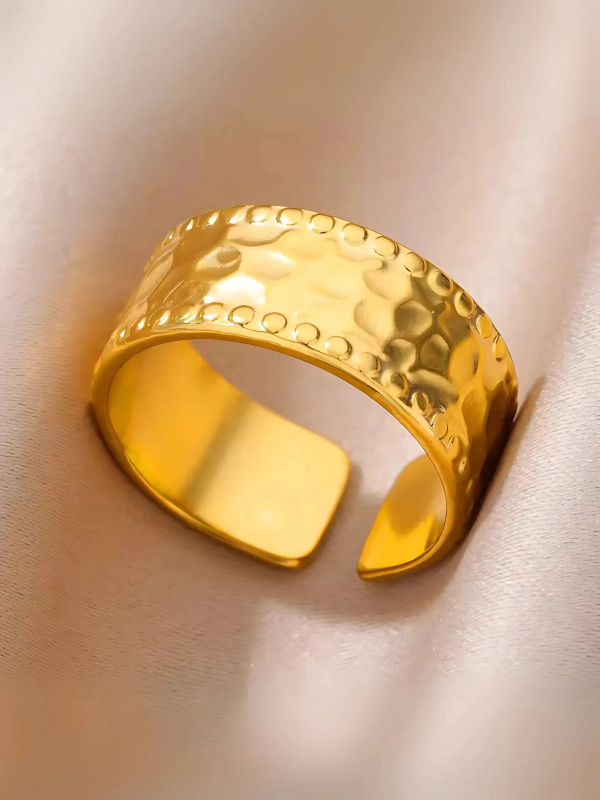 Majesty RING gold
