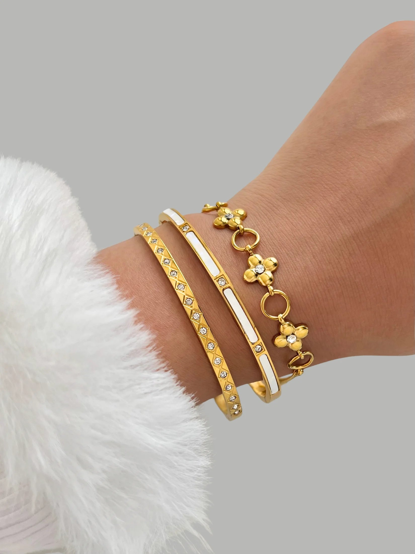 Petal Inlay Bangle