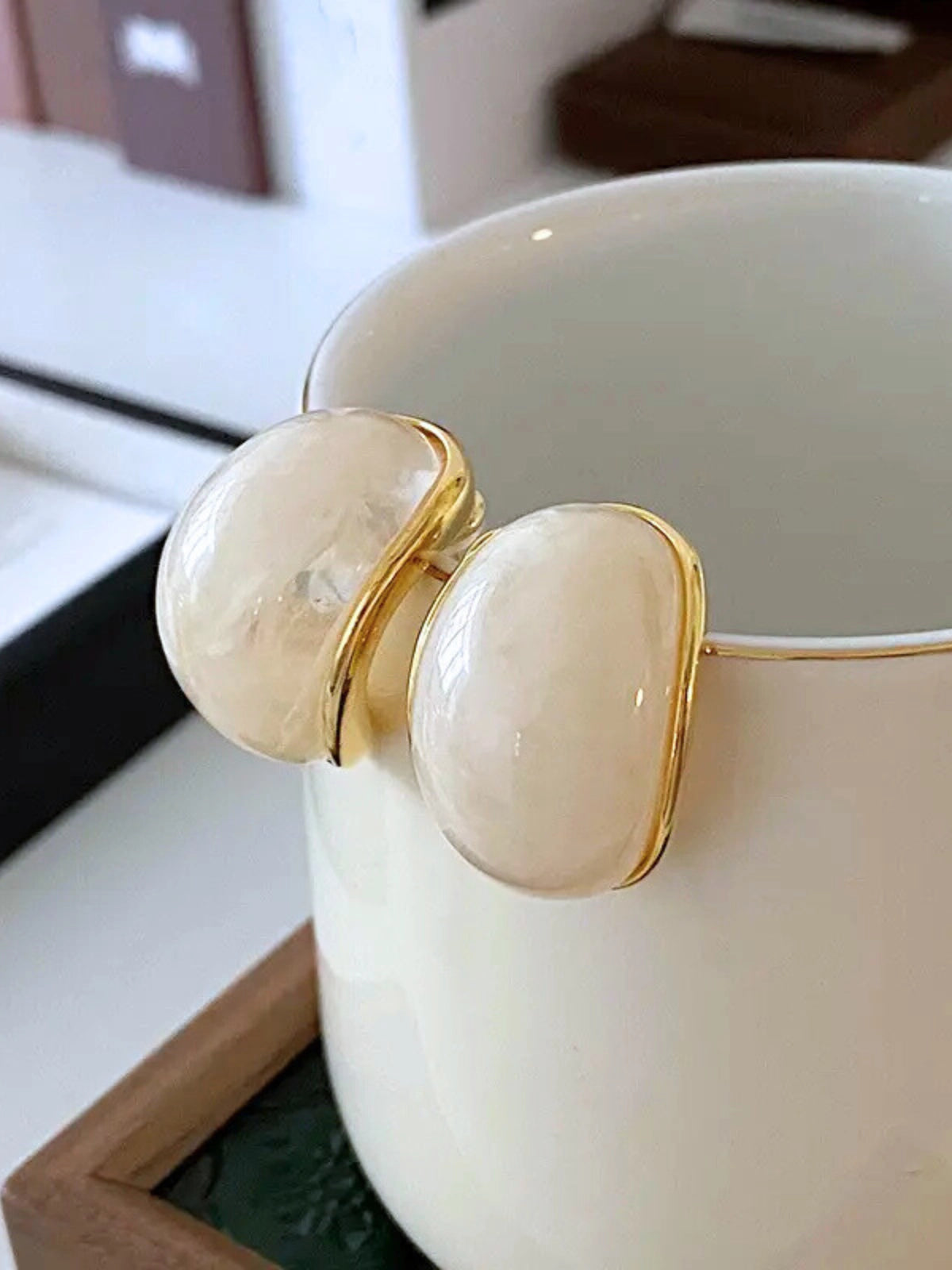 Solana Earring by Shine With Me — 19 mm diameter, total weight ~10 g, 18K gold‑plated stainless steel