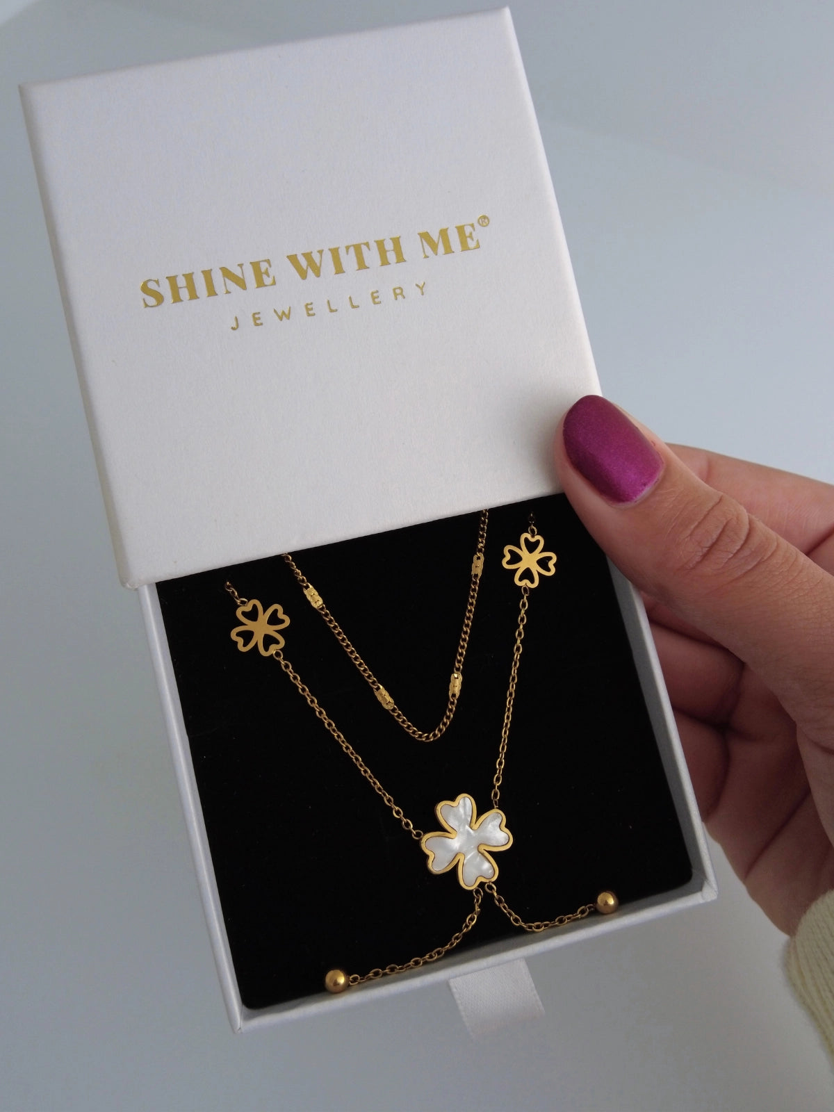 BOOM NEcklace