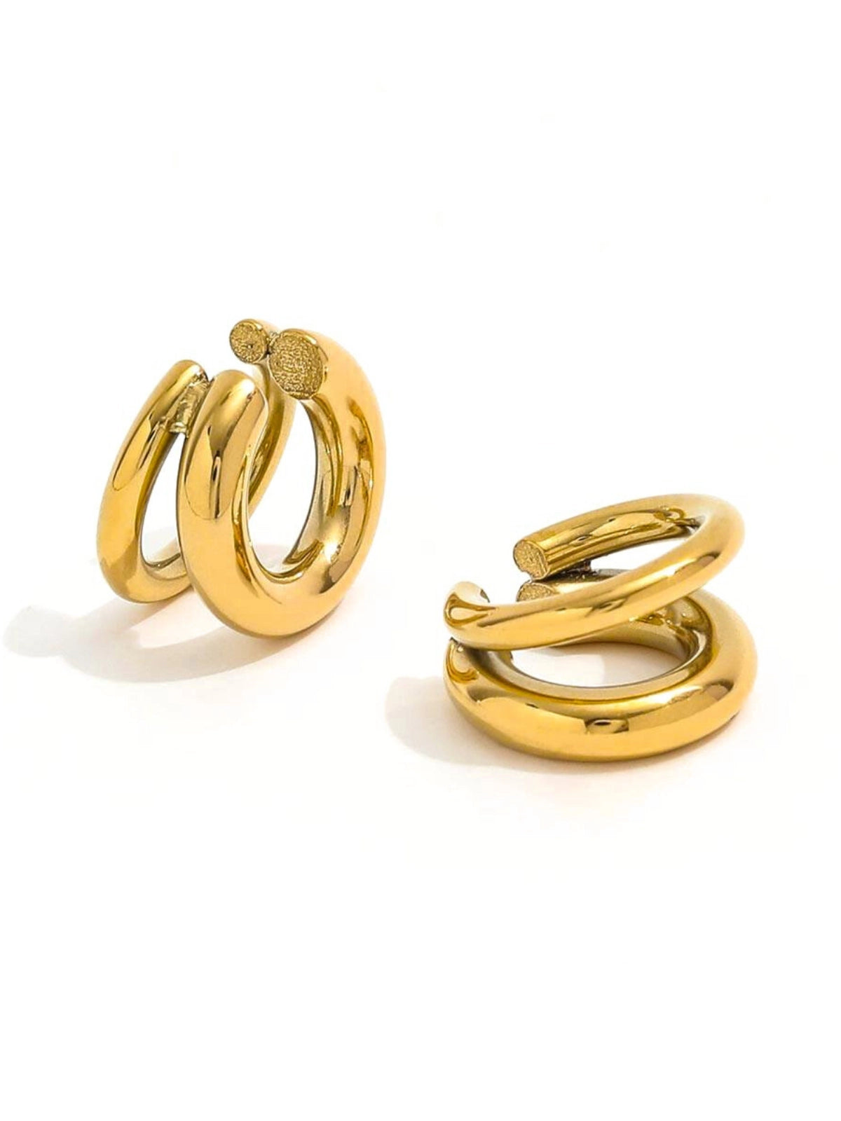 Billi Ear Cuff luxury 18K gold‑plated stainless steel by Shine With Me, front view size 13 mm.